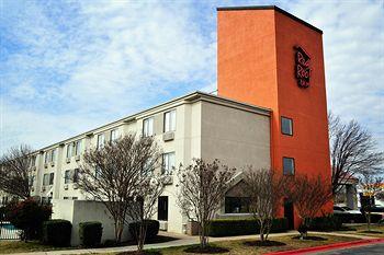 Red Roof Austin -